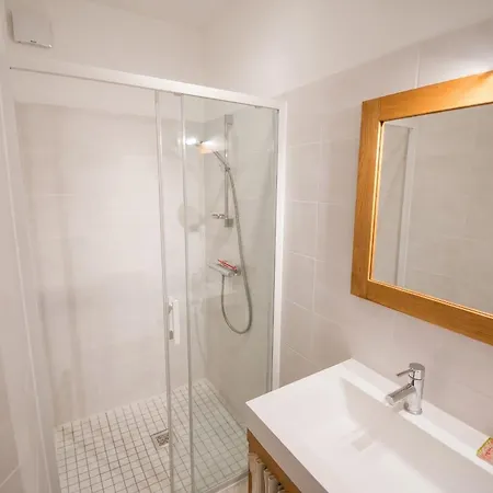 Rez-de-villa De 150 M2 Privé Dans Un Domaine Clos Privé De 3500 M2. Appartamento *